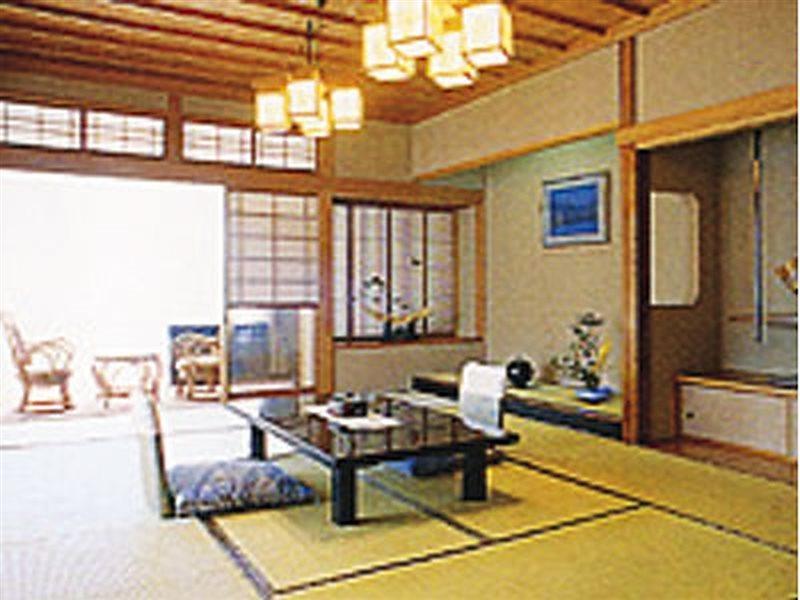 Hotel Yoshihara Toyama Buitenkant foto